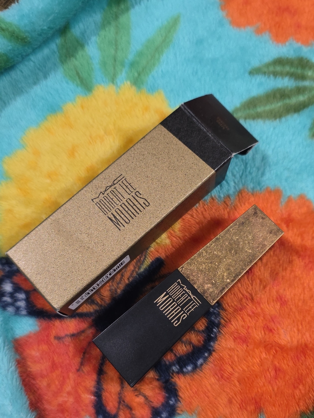Mac Concord Grape Mattene Lipstick Robert Lee Morris NIB